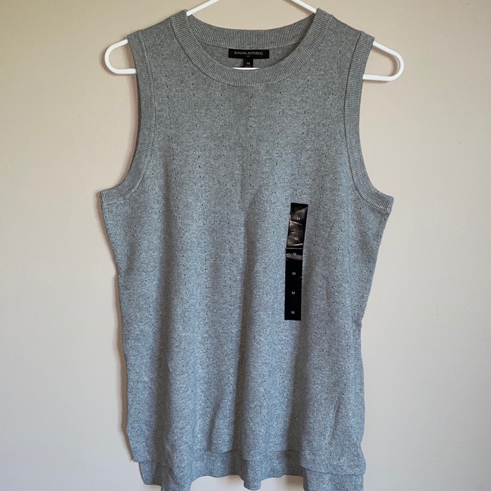 Banana Republic factory top